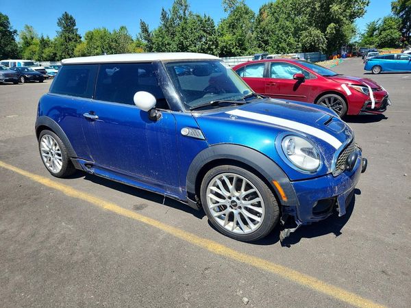 2012 MINI COOPER