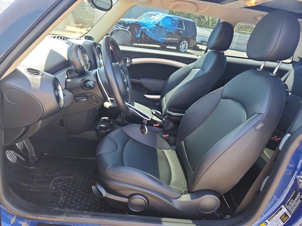 2012 MINI COOPER
