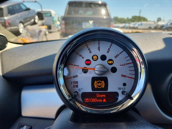2012 MINI COOPER