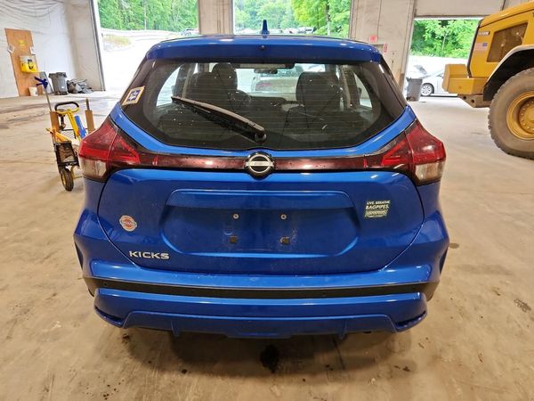 2022 NISSAN KICKS S