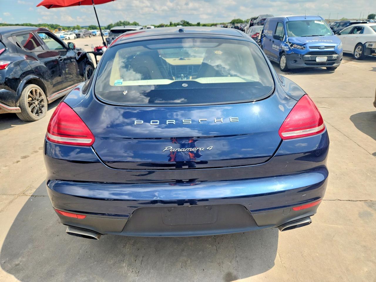 2014 PORSCHE PANAMERA Base (2WD), 4 (4WD)