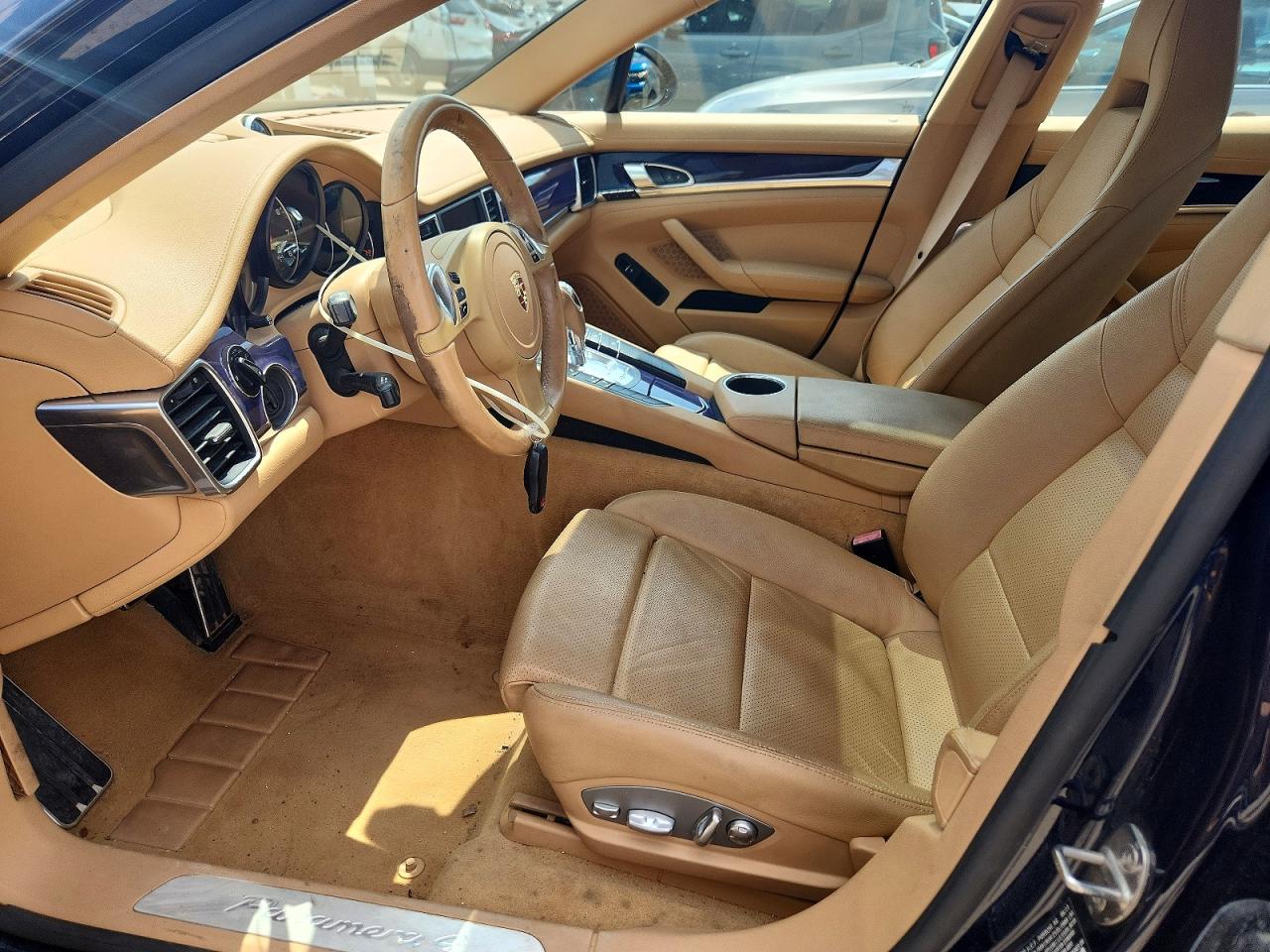 2014 PORSCHE PANAMERA Base (2WD), 4 (4WD)