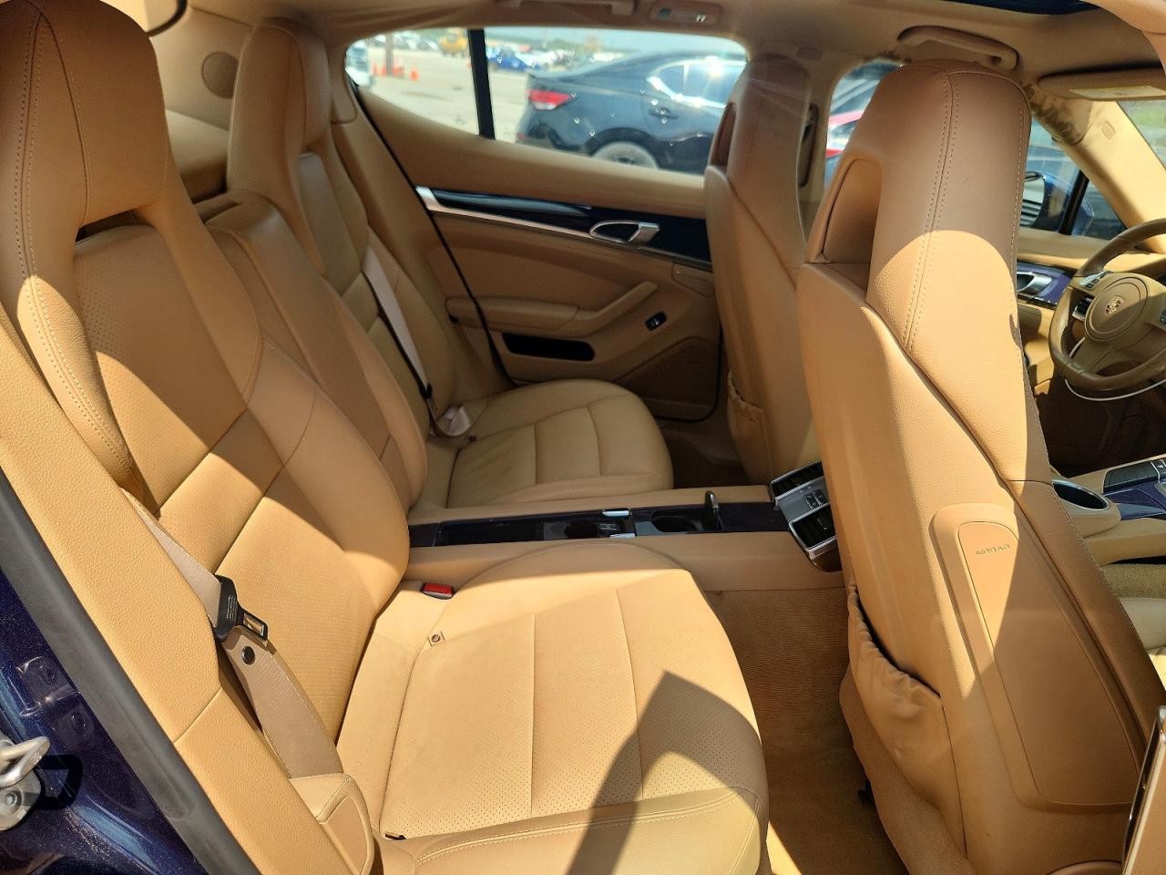 2014 PORSCHE PANAMERA Base (2WD), 4 (4WD)