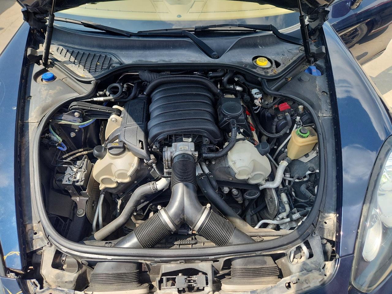 2014 PORSCHE PANAMERA Base (2WD), 4 (4WD)