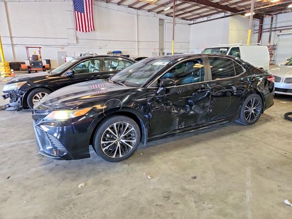 2020 TOYOTA CAMRY