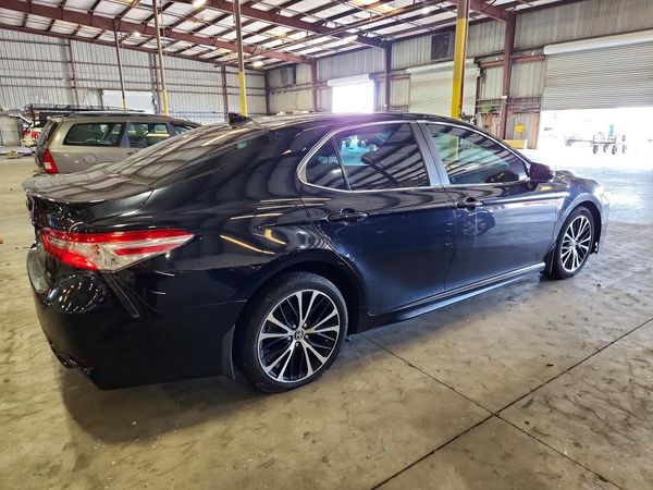 2020 TOYOTA CAMRY