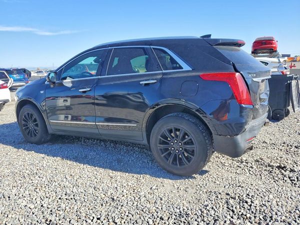 2017 CADILLAC XT5 Base
