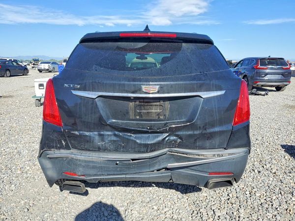2017 CADILLAC XT5 Base