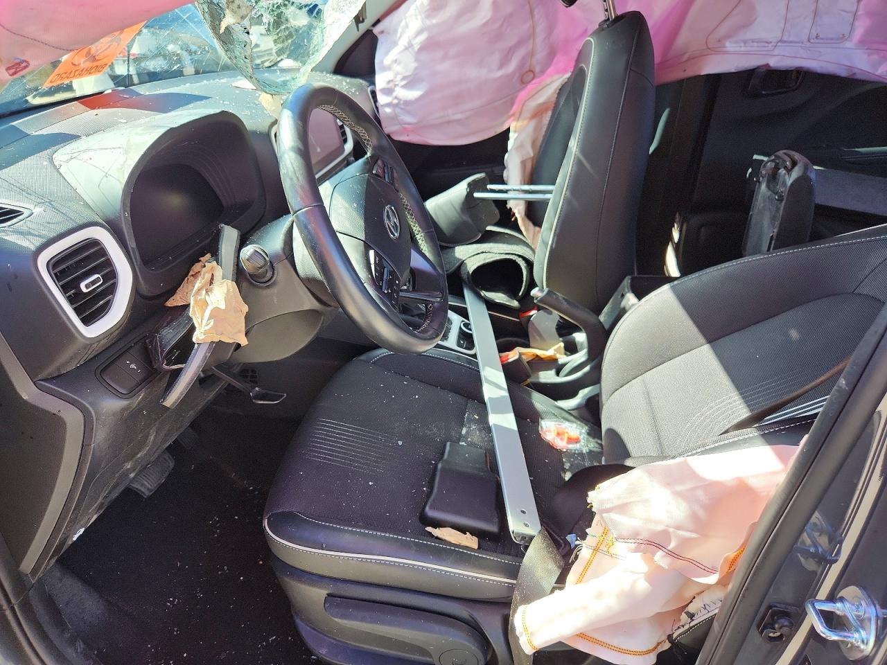 2026 HYUNDAI VENUE SEL, SEL w/ 2-Tone Roof