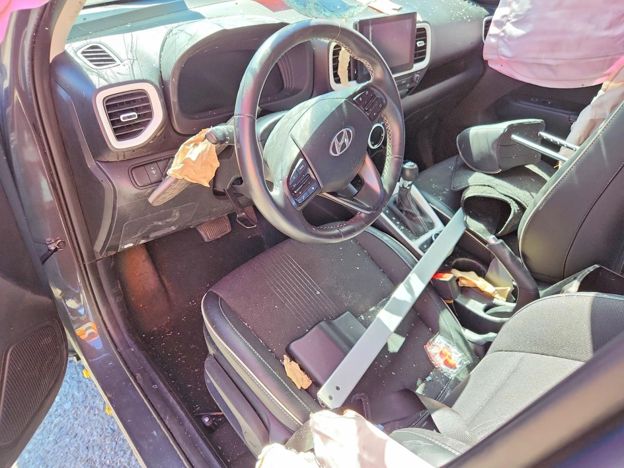2026 HYUNDAI VENUE SEL, SEL w/ 2-Tone Roof