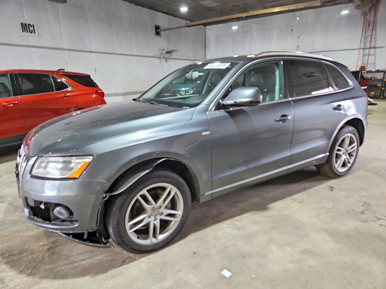 2016 AUDI Q5 quattro Premium Plus