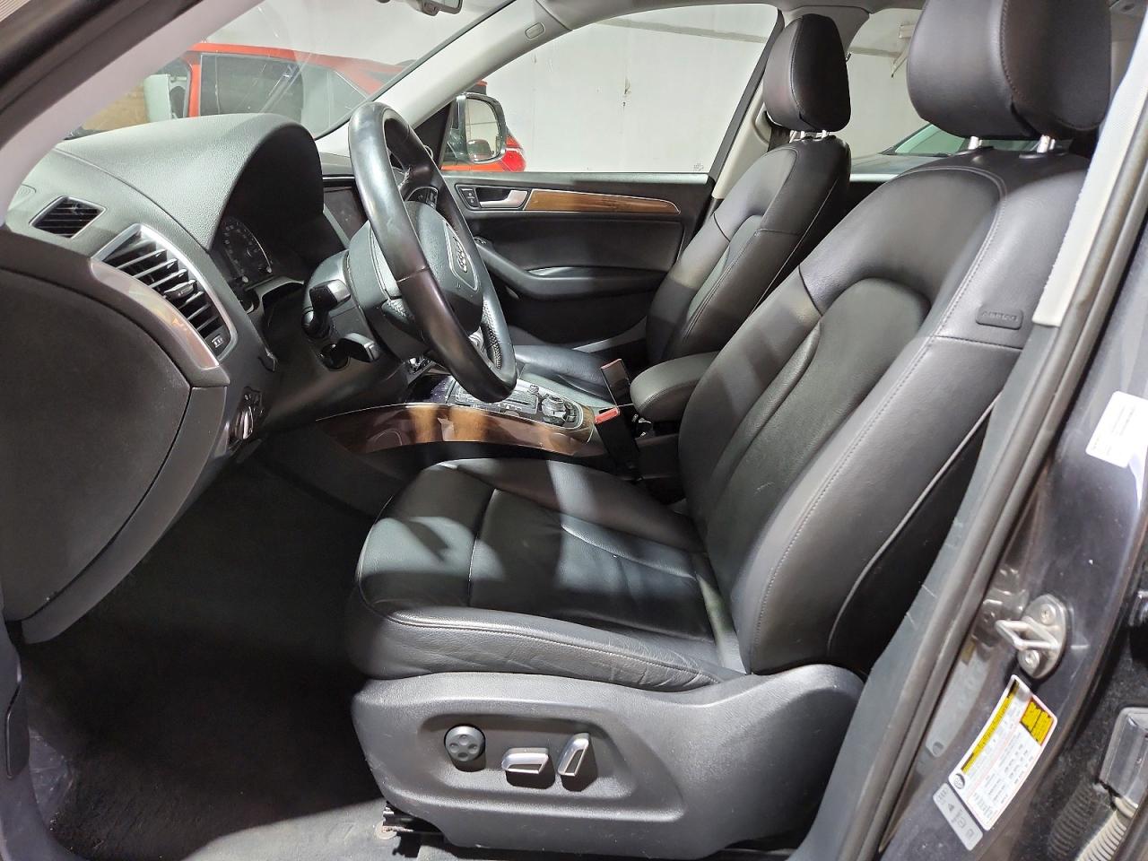 2016 AUDI Q5 quattro Premium Plus