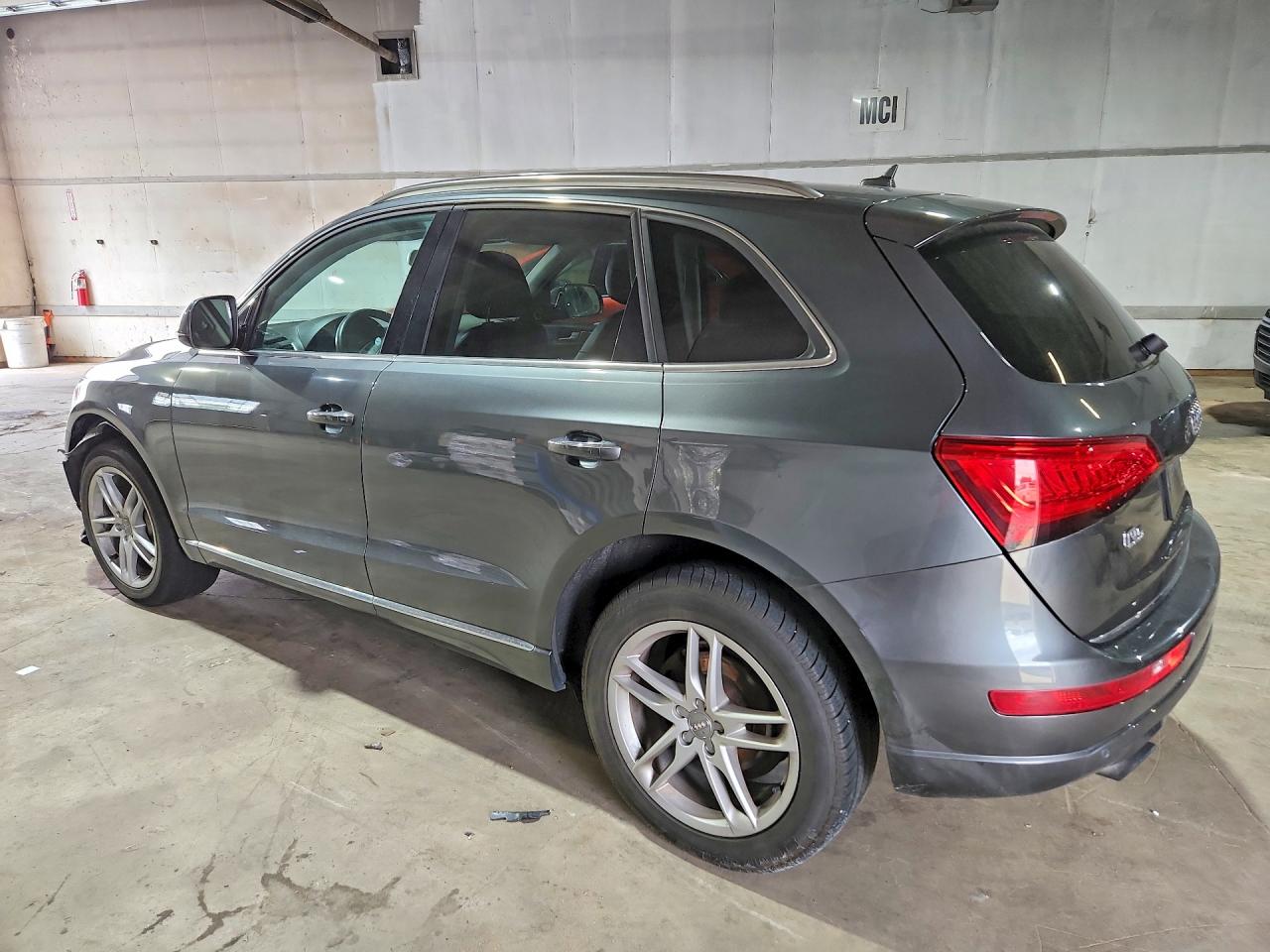 2016 AUDI Q5 quattro Premium Plus