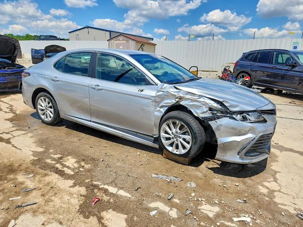 2021 TOYOTA CAMRY