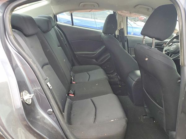 2015 MAZDA 3