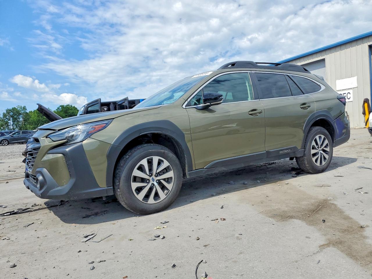 2025 SUBARU OUTBACK Premium