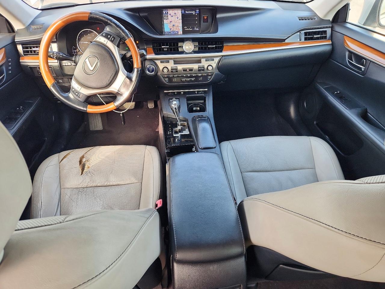 2014 LEXUS ES 300h