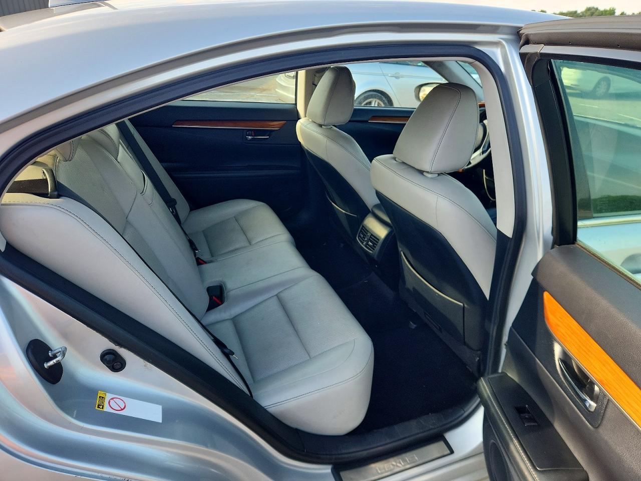 2014 LEXUS ES 300h