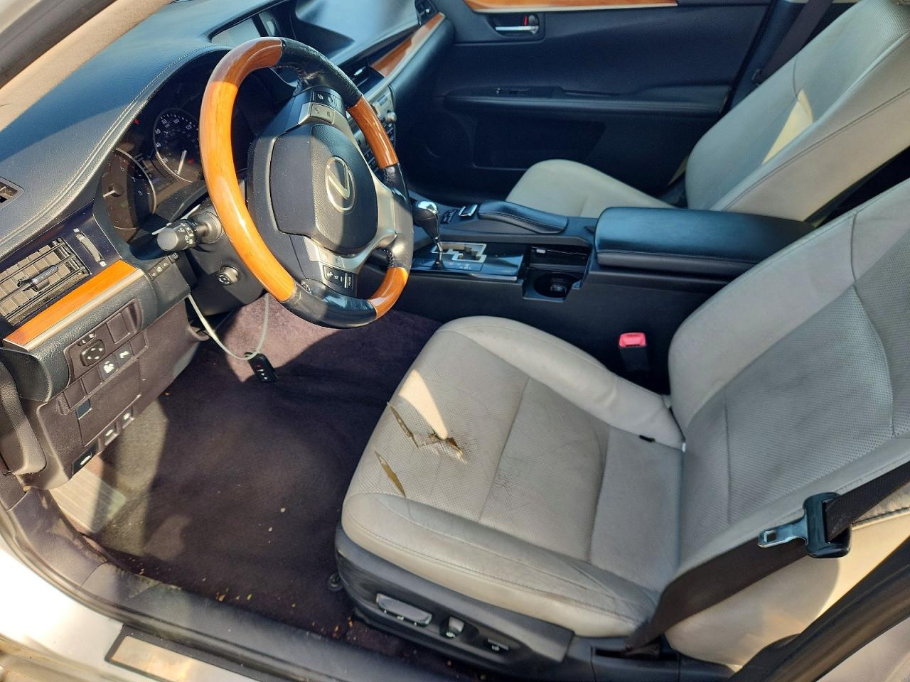 2014 LEXUS ES 300h