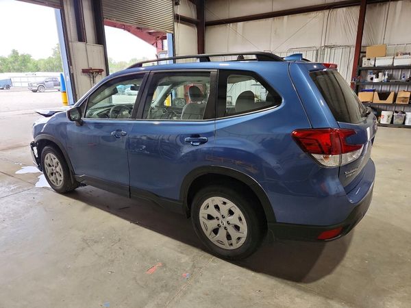 2021 SUBARU FORESTER Base