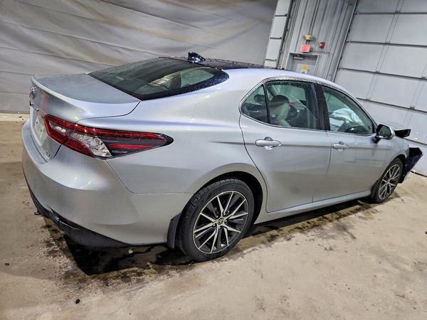 2022 TOYOTA CAMRY