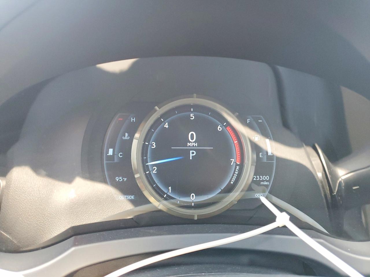 2016 LEXUS IS 200t
