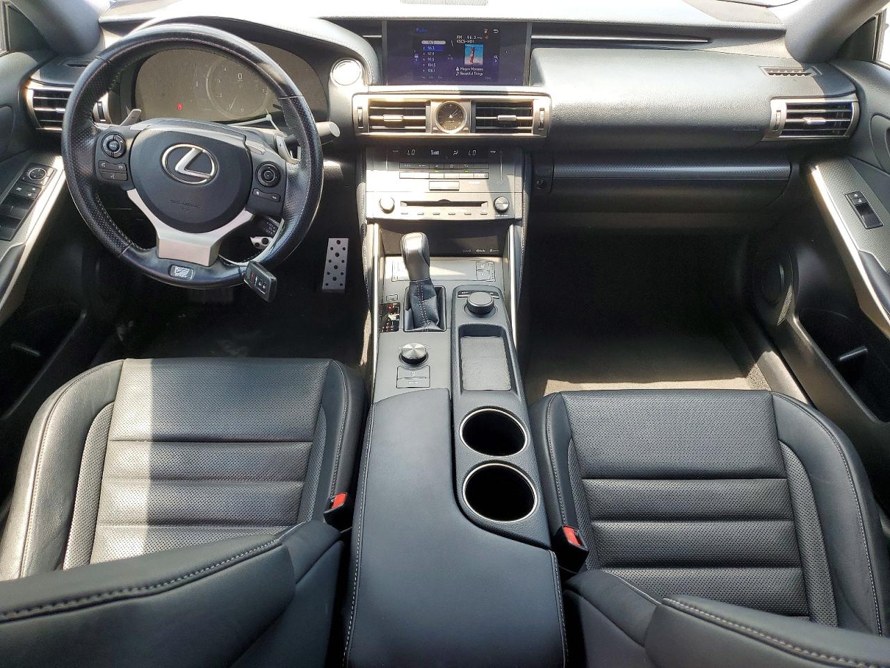 2016 LEXUS IS 200t