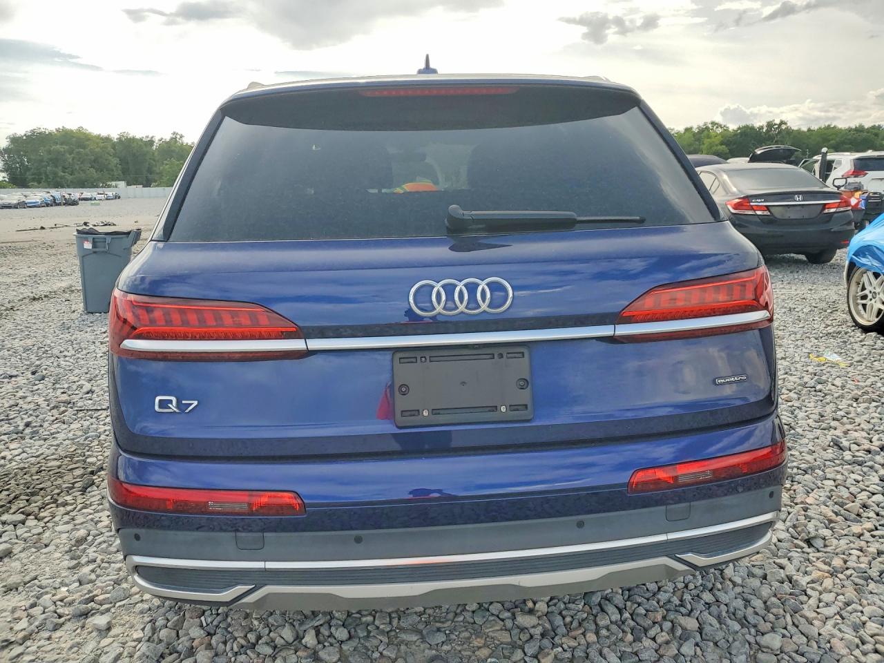 2022 AUDI Q7 quattro Premium Plus