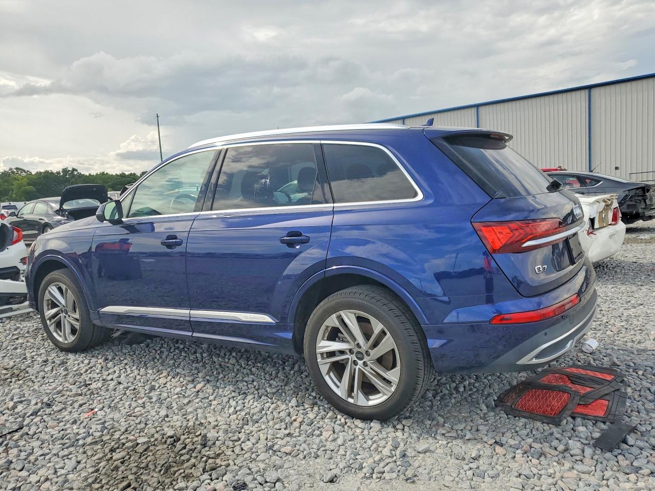 2022 AUDI Q7 quattro Premium Plus