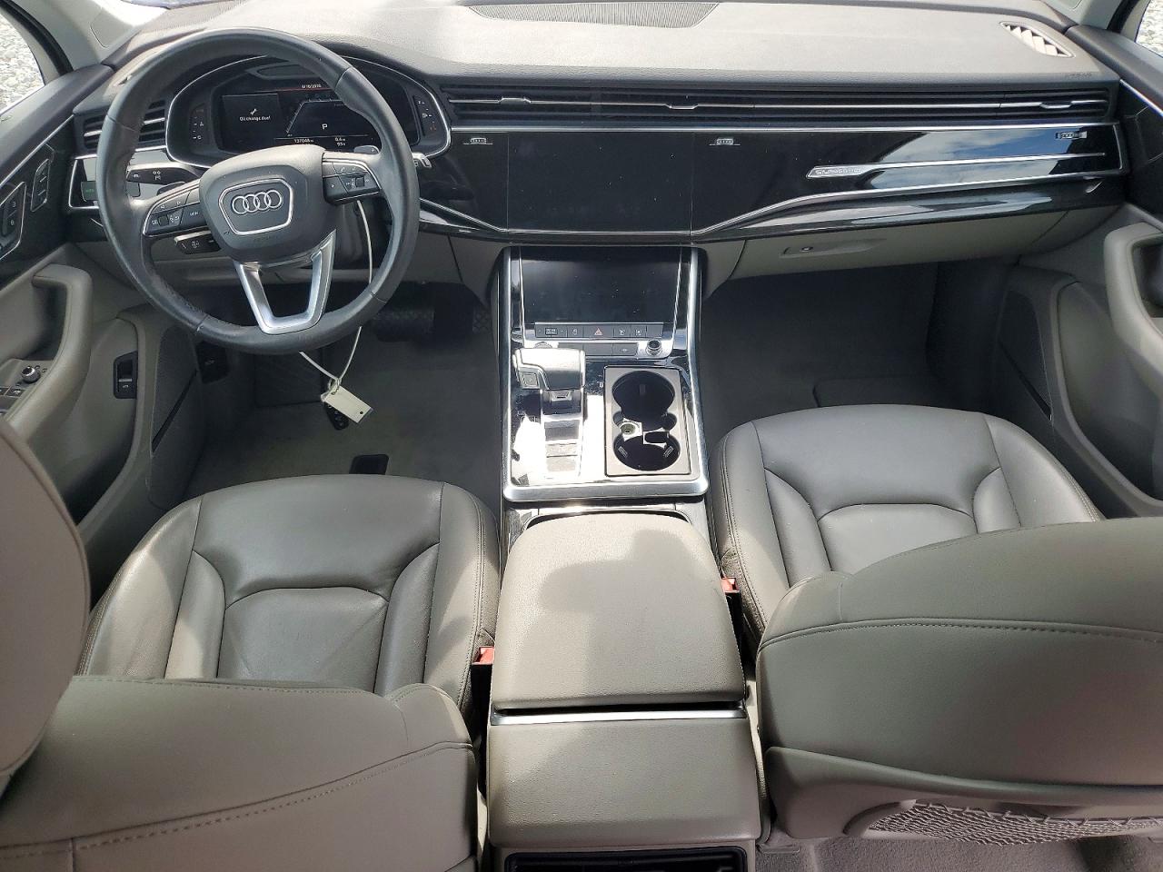 2022 AUDI Q7 quattro Premium Plus