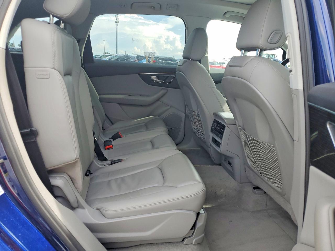 2022 AUDI Q7 quattro Premium Plus