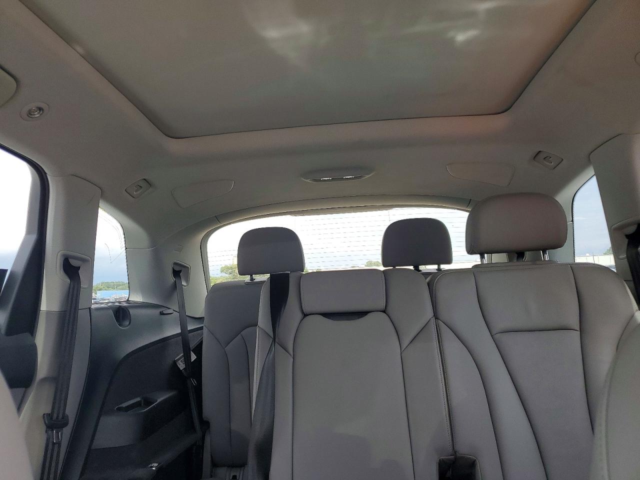 2022 AUDI Q7 quattro Premium Plus