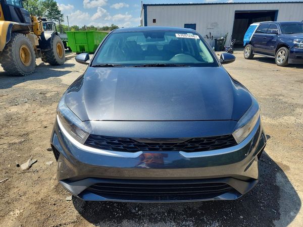 2022 KIA FORTE FE, LXS