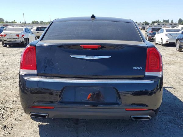 2016 CHRYSLER 300