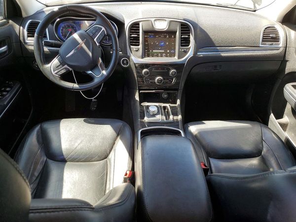2016 CHRYSLER 300