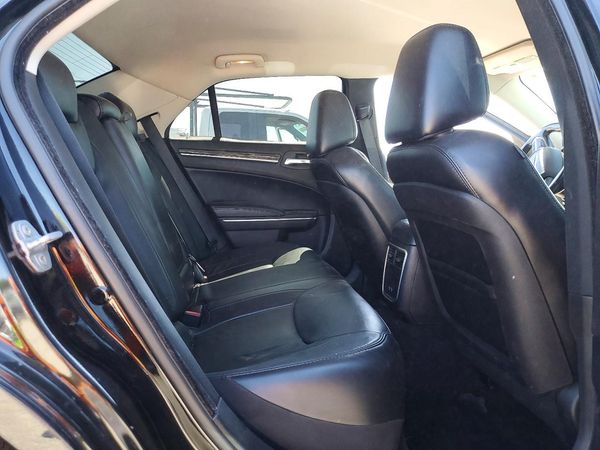 2016 CHRYSLER 300