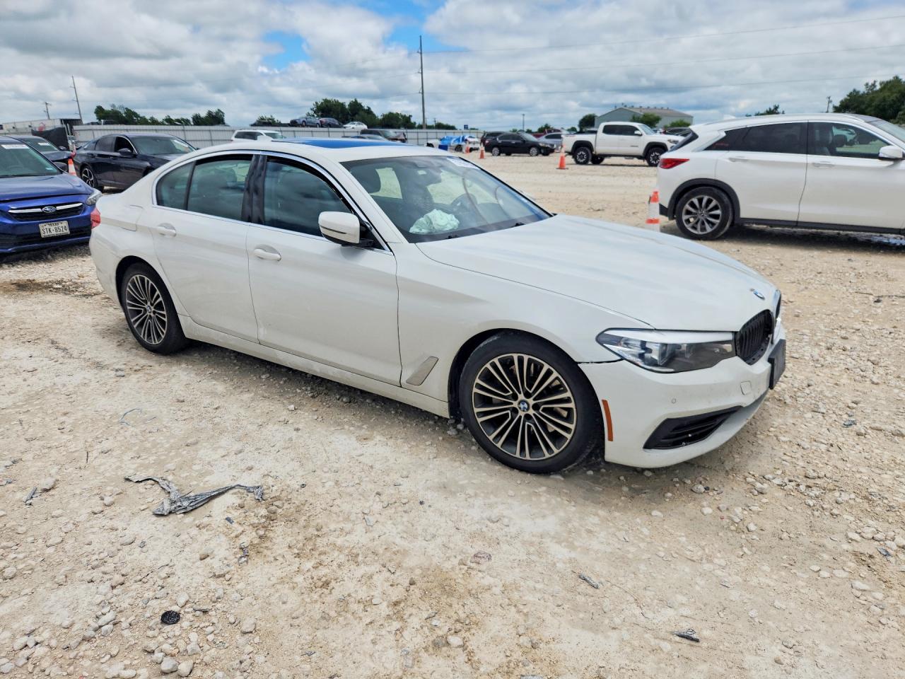 2020 BMW 530