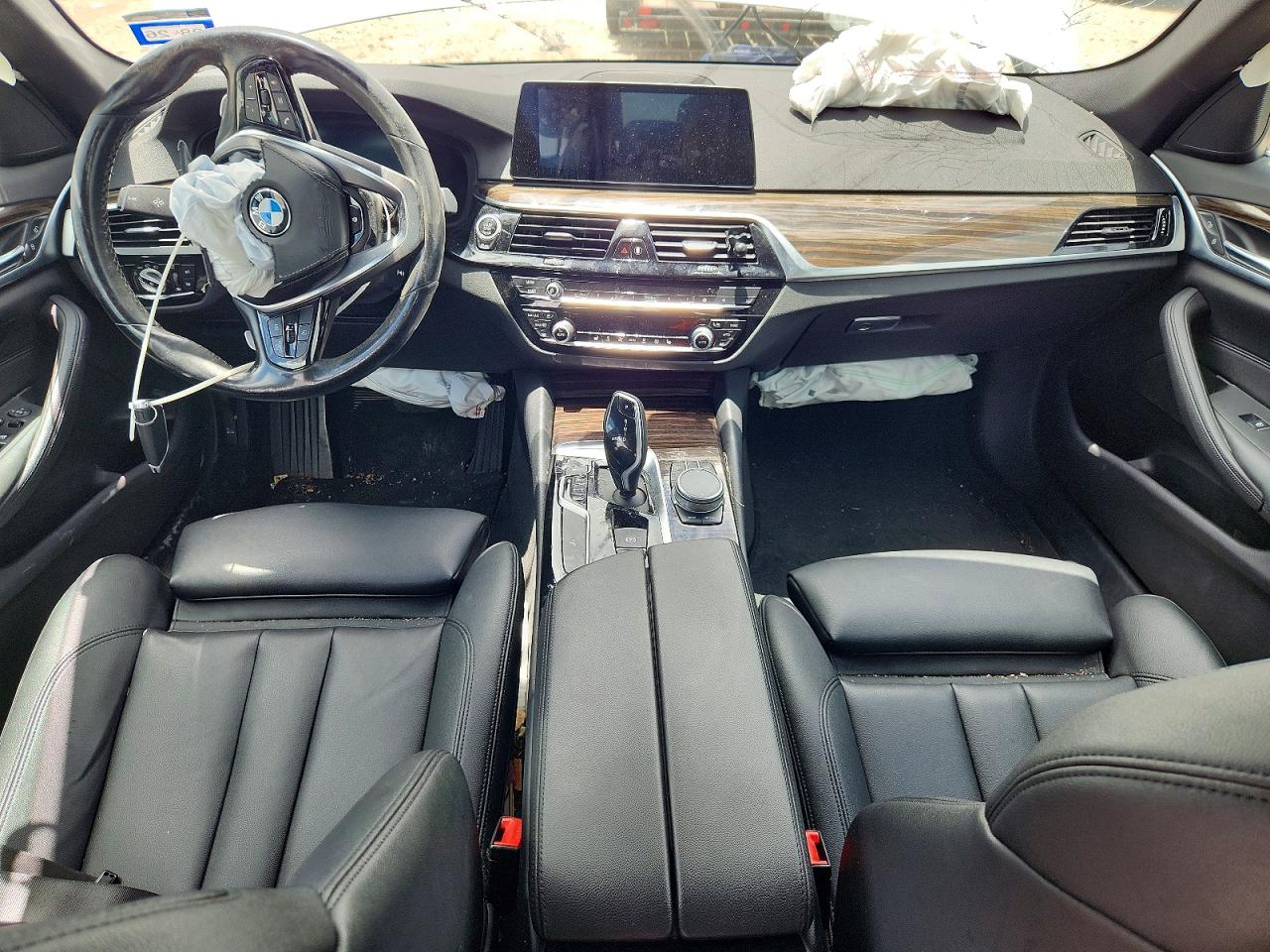 2020 BMW 530
