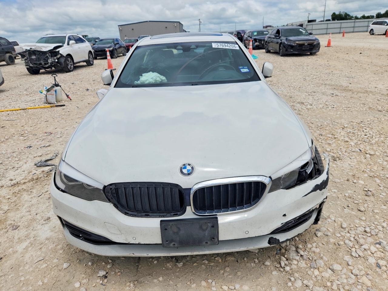 2020 BMW 530