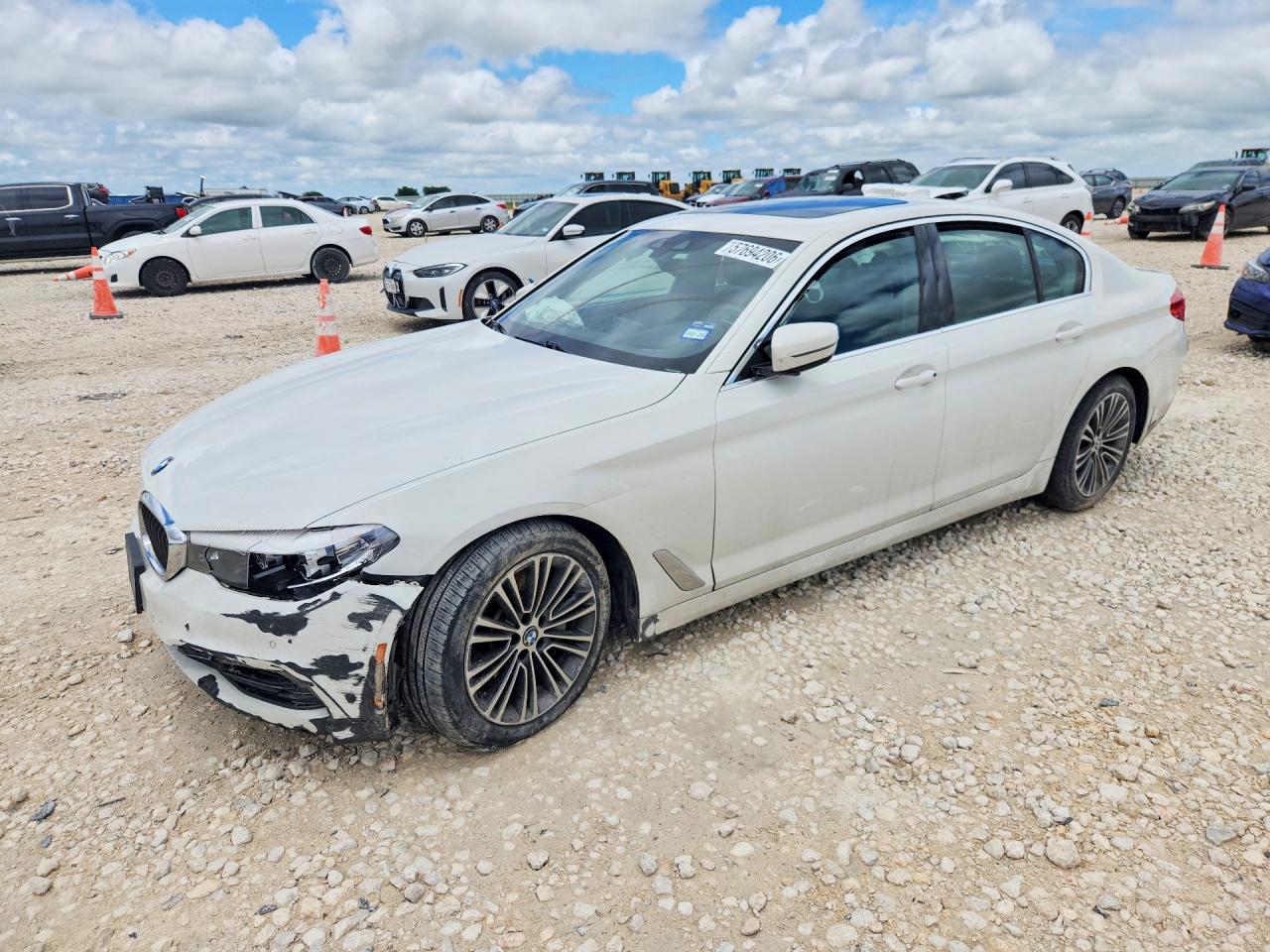 2020 BMW 530