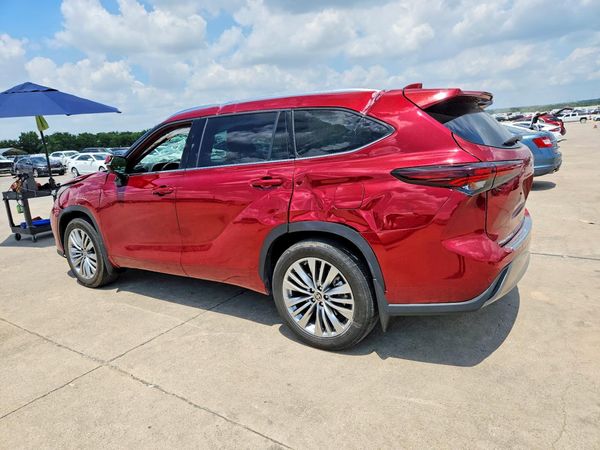 2024 TOYOTA HIGHLANDER