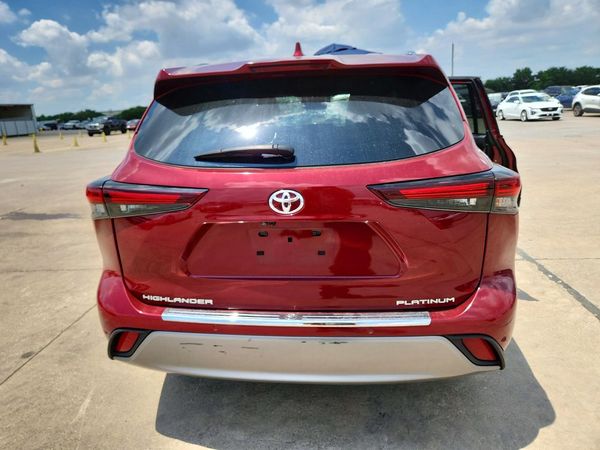 2024 TOYOTA HIGHLANDER