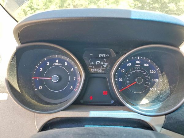 2014 HYUNDAI ELANTRA