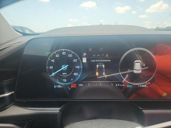 2025 KIA NIRO Wind