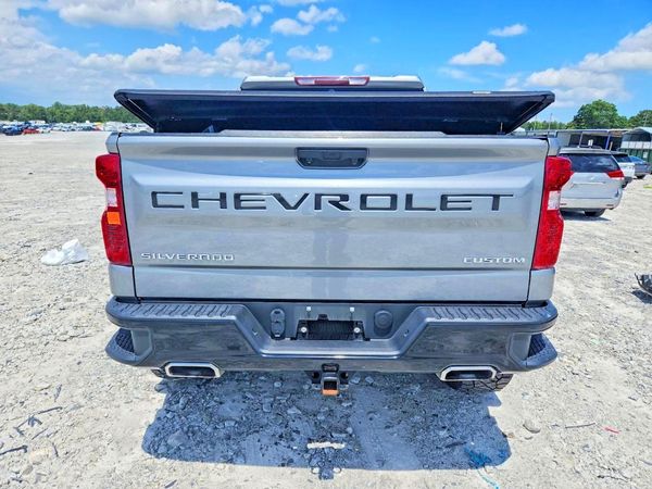 2024 CHEVROLET SILVERADO Trail Boss Custom