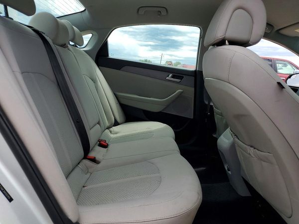 2017 HYUNDAI SONATA SE, Eco