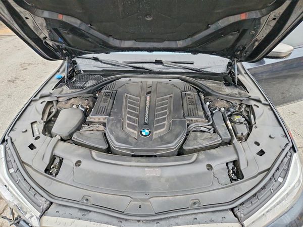 2018 BMW M760 xDrive