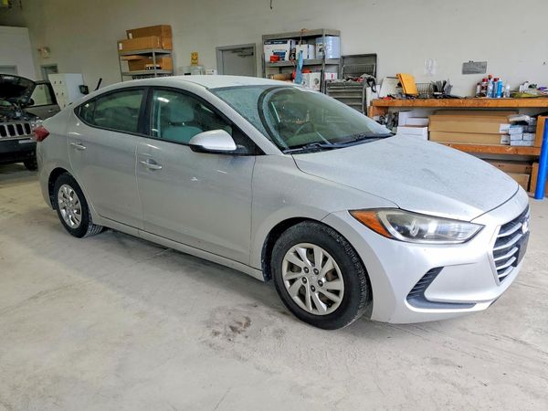 2017 HYUNDAI ELANTRA