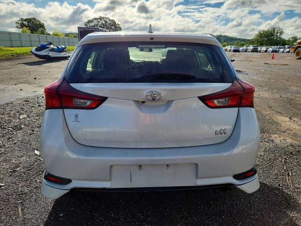 2018 TOYOTA COROLLA