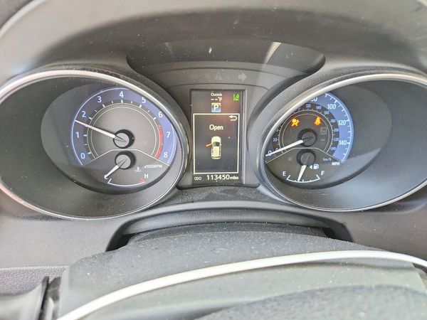 2018 TOYOTA COROLLA